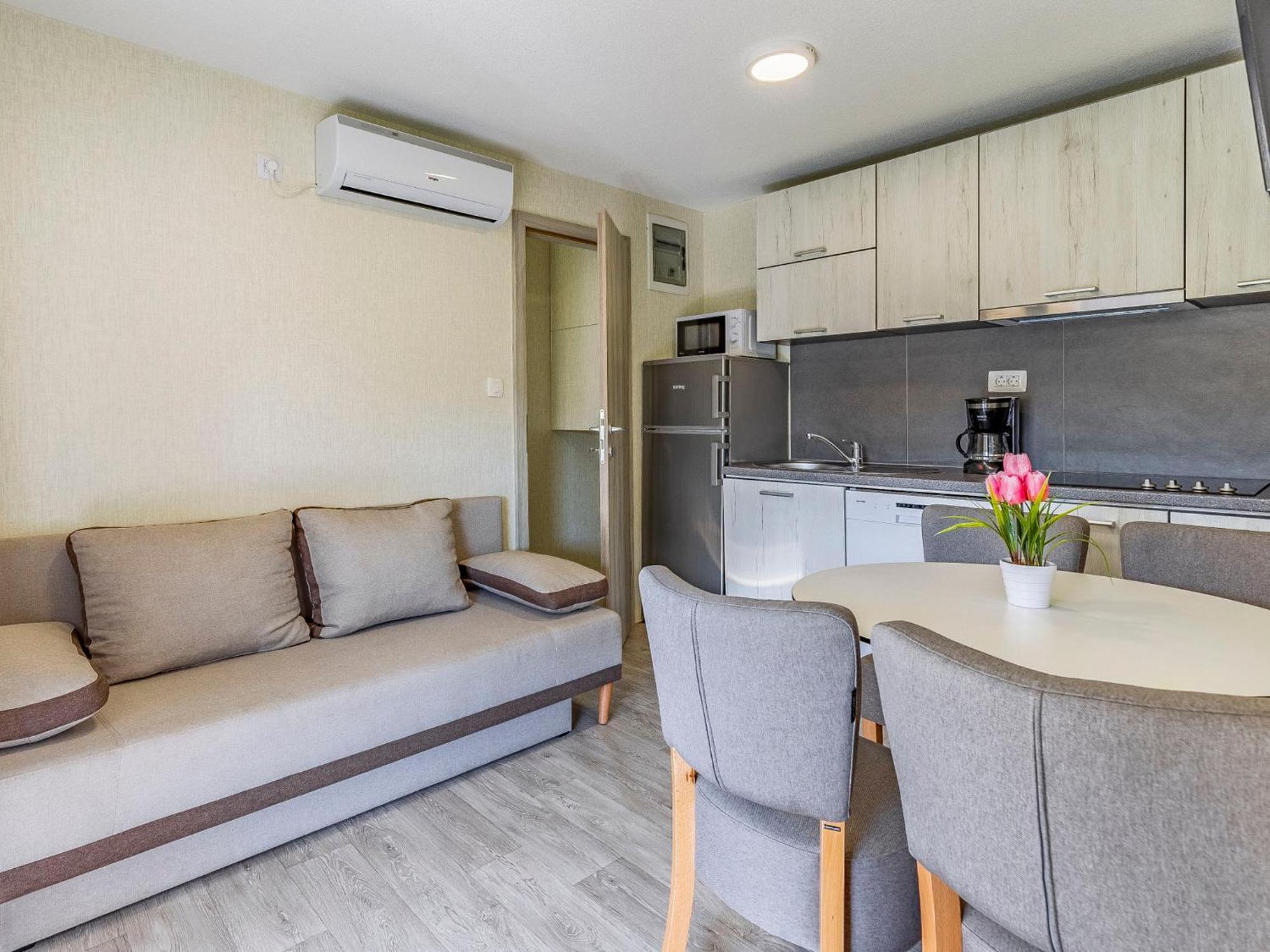 Luxury Premium-1 By Interhome Pola